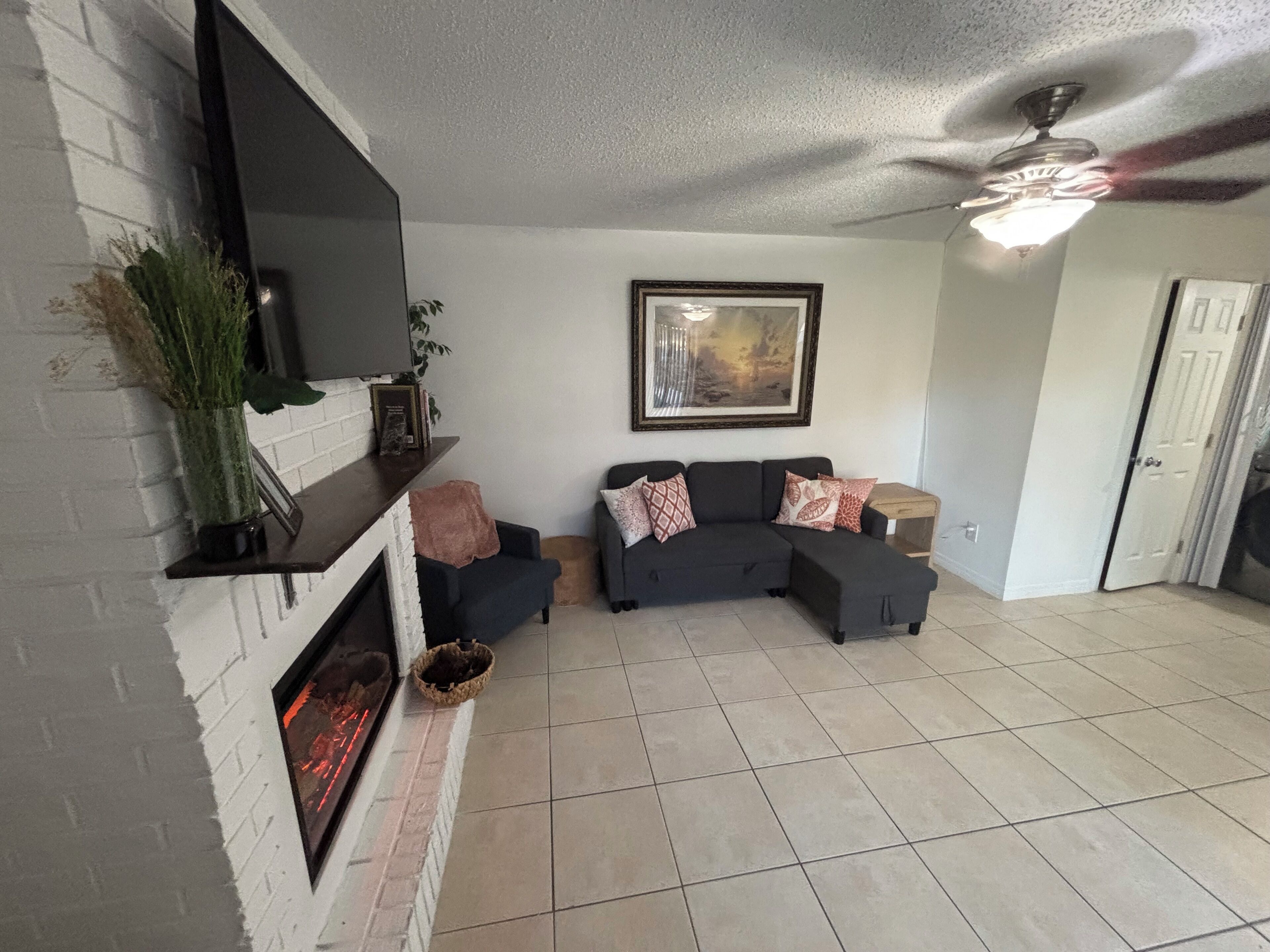Sunny Port Orange Coastal Stay - Port Orange, FL