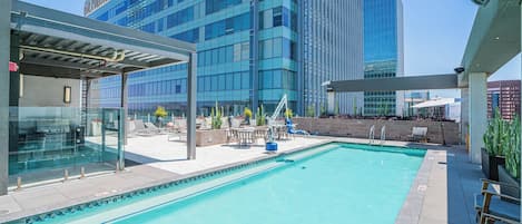 Outdoor pool, sun loungers