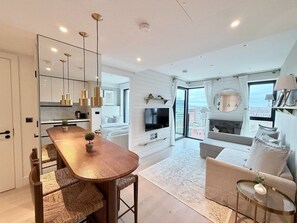 Room - Luxury 1 Bed Apt | Sofa Bed |Sleeps 4 |West London (London)