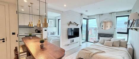 1 bedroom, iron/ironing board, free WiFi, bed sheets