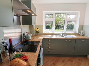 Cottage | Private kitchen - Seashells at Runswick Lodge (Saltburn-by-the-Sea)