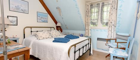 1 bedroom, WiFi, bed sheets