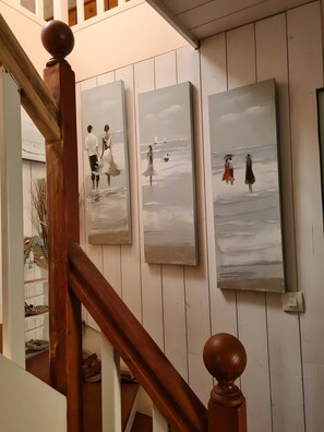 Interior - Jaune Campagnarde Guest Room with Shared Terrace, Garden, and Wi-Fi (Saint-Lyphard)