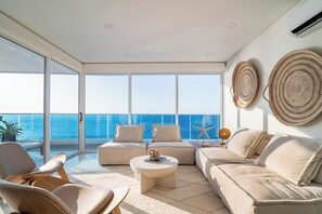 Interior - Beachfront Luxury 3BR w/ Jacuzzi + Ocean Views 2 (Santa Marta)