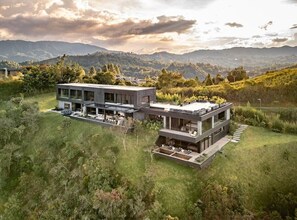 Exterior - Llanogrande House · Spectacular House in Llanogrande (Llano Grande)