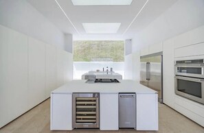 Dishwasher, coffee/tea maker - Casa Blanca Las Palmas · Casa Blanca Las Palmas (MedellÃ­n)