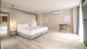 12 bedrooms, desk, iron/ironing board, free WiFi - Casa Mantilla · Historic 11BR Luxury Villa (Cartagena)