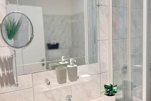 Dusche, Haartrockner