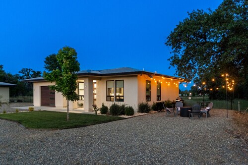 Hughes Landing | River Fishing Boat Ramp Retreat 2