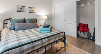 Hughes Landing | River Fishing Boat Ramp Retreat 2
