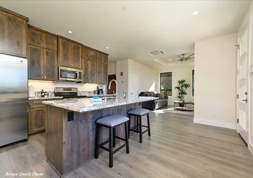 Hughes Landing | River Fishing Boat Ramp Retreat 2