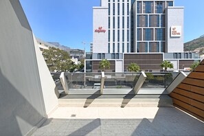 Property grounds - Bree Street | One bedroom |Rooftop pool| Lifestyle building (Cape Town)