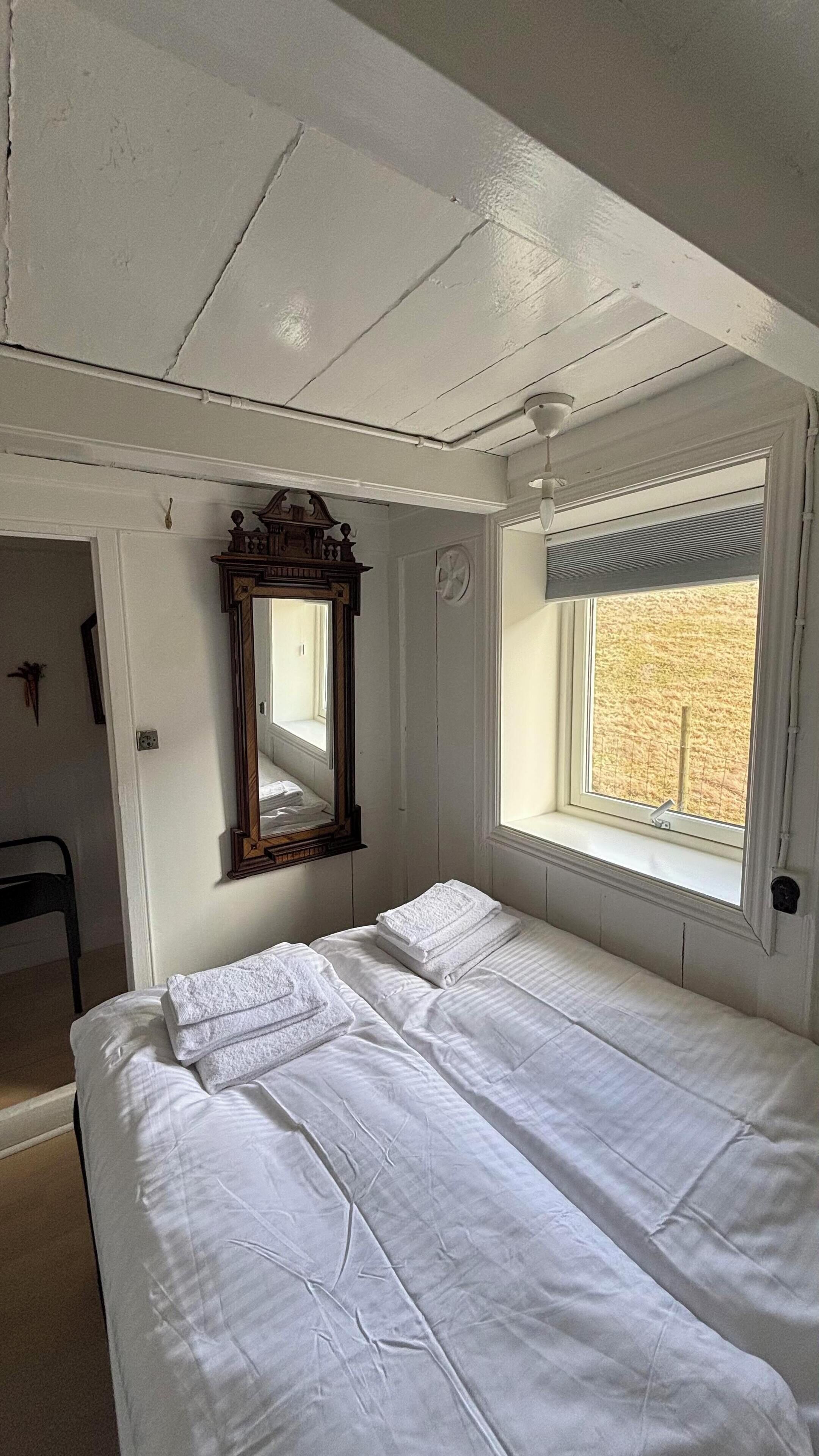 Basic House, Sea View