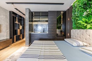 Iron/ironing board, WiFi, bed sheets - Vista Mare Horizon | Patio with Amazing Seaview by PikHost (Vlorë)