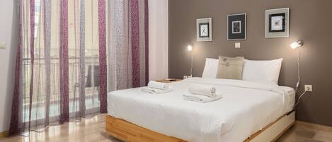 2 bedrooms, iron/ironing board, free WiFi, bed sheets