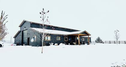 Beautiful Bitterroot Barndominium