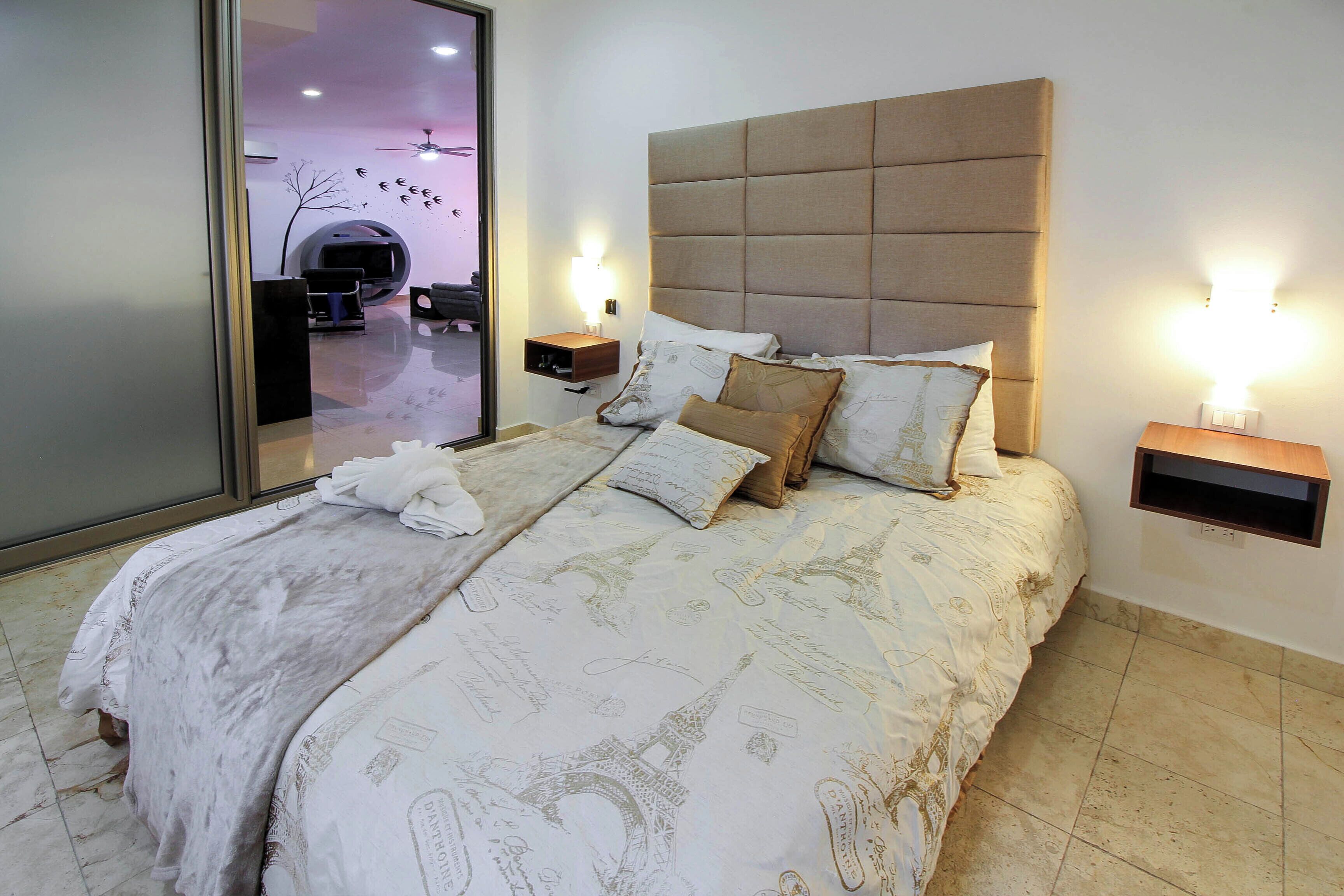 2 habitaciones, tabla de planchar con plancha y acceso a internet 