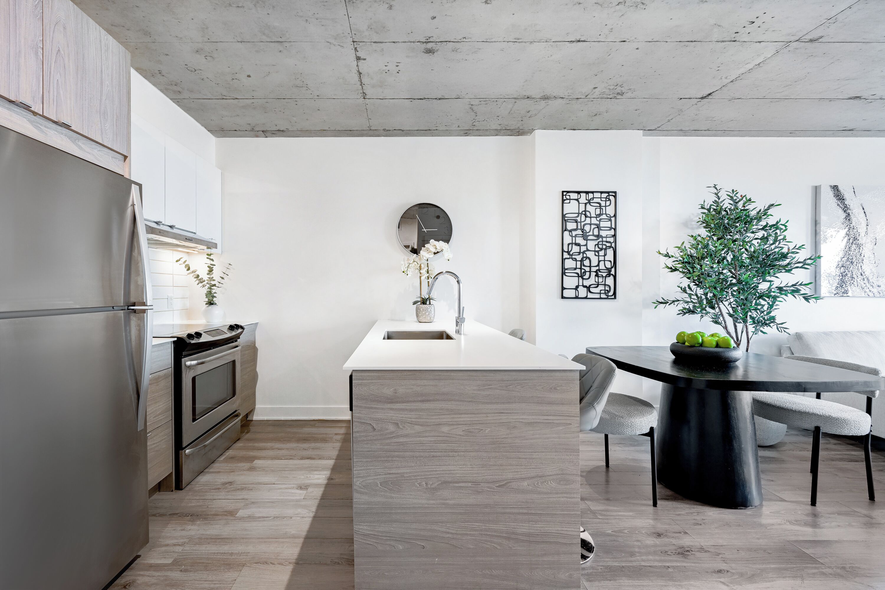 Signature studio suite, 1 queensize bed, keuken, uitzicht op stad | Privékeuken