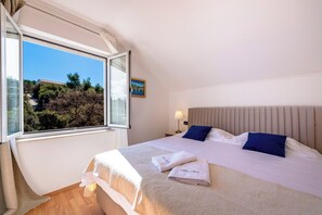 2 bedrooms, iron/ironing board, free WiFi, bed sheets - Villa Nick-sunset Premium Apartment (Konavle)