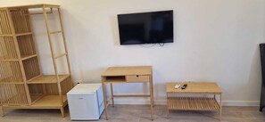 Deluxe Triple Room | Interior - Hotel Royal Beach Costinesti (Costinești)