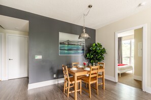 Superior Room, Non Smoking, Kitchen | Dining - CN Tower Suites Toronto Across CN Tower (Toronto)