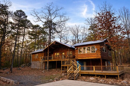     “Lake Greeson Retreat Near Parker’s Creek”