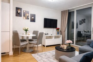 Interior - Central -Modern 1 -Bed Apt,Sleep4.
,Near Train Station ,City Centre & Central (London)