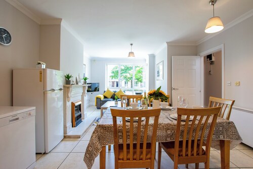 Charming Townhouse in Galway