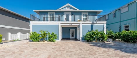 House, Multiple Beds (218 Mermaid Beach House) | Exterior