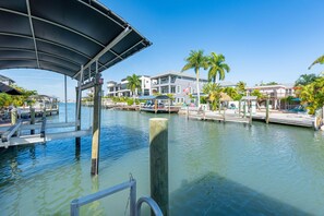 House, Multiple Beds (218 Dolphin Beach House) | Marina - 218 Dolphin Beach House (Fort Myers Beach)