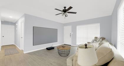 Cozy & Walkable Avocet Ave. Condo â Prime Location