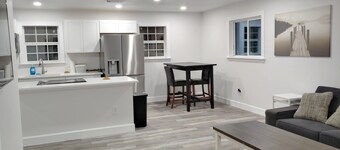 4bedroom, HEB, Shopping Mall, 7Eleven, pet friendly yard, pkg 4 work trailers