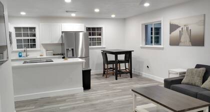 4bedroom, HEB, Shopping Mall, 7Eleven, pet friendly yard, pkg 4 work trailers