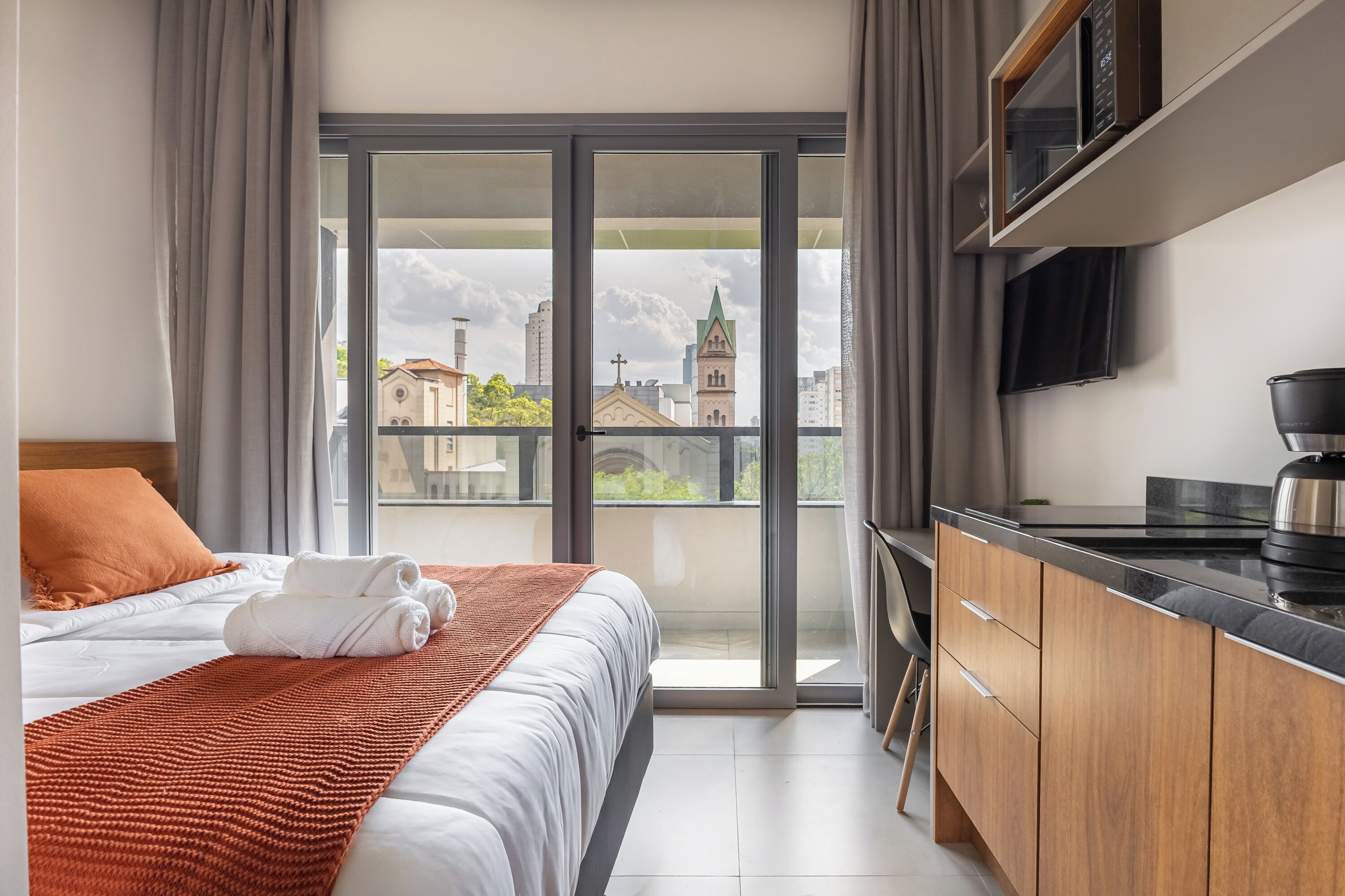 Apartamento luxo, cozinha, vista para a cidade