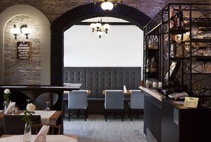 Dining - Ambra Boutique Hotel And Bistro (Constanta)