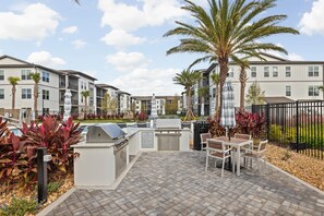 Outdoor dining - Luxury resort brand new Apartment St Augustine Florida UF Hospital (St. Augustine)