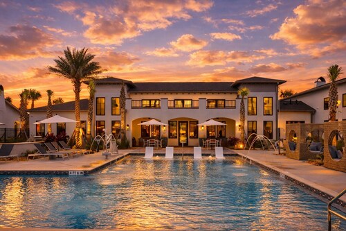 Luxury resort brand new Apartment St Augustine Florida UF Hospital