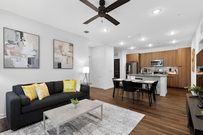 Smart TV - Luxury resort brand new Apartment St Augustine Florida UF Hospital (St. Augustine)