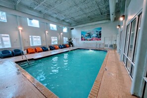 Pool - Luxe Tidewater Penthouse sleeps 10 (Panama City Beach)