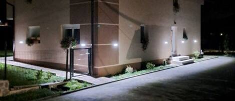 Apartment (Two Bedroom Apartment) | Exterior