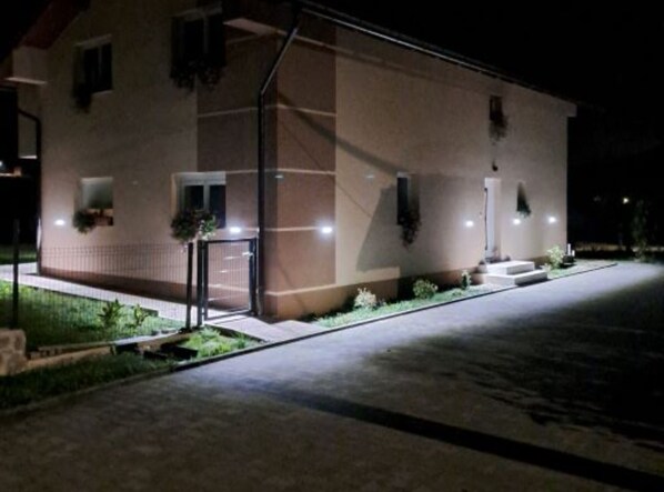 Apartment (Two Bedroom Apartment) | Exterior - Apartment Freya (Karlovac)