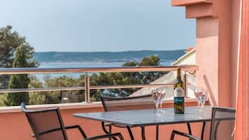 Leilighet (Two bedroom apartment III) | Balkong