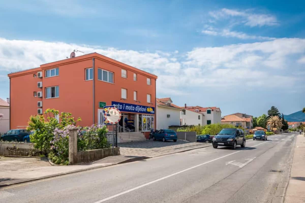 บริเวณภายนอก