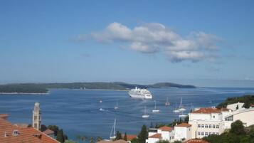 Habitación doble (Double Room with sea view R1) | Exterior