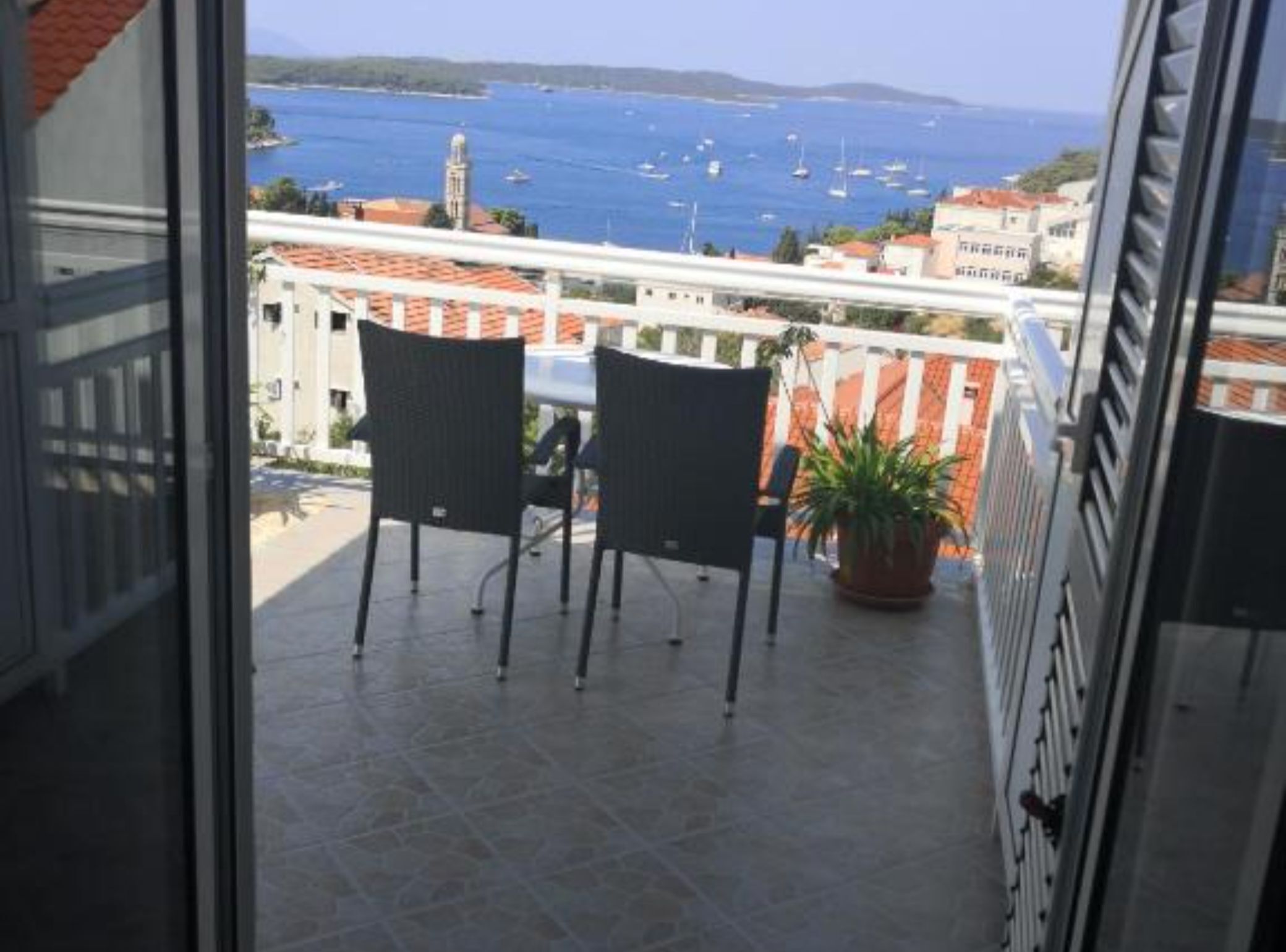Huoneisto (Apt 1) One-Bedroom Apartment with Ter) | Parveke