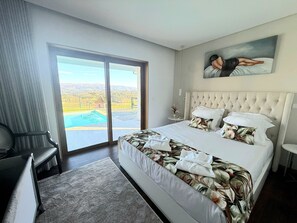 3 bedrooms, iron/ironing board, travel cot, WiFi - Amarante Villas. Family villa with heated pool and stunning views (AMARANTE)