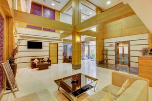 Lobby - VH Hotels Mysore Road (Bengaluru)