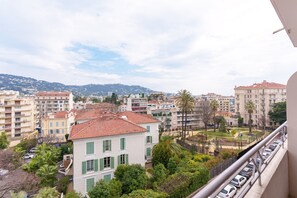 Property grounds - Classic French & Modern Comfort in Cannes (Cannes)