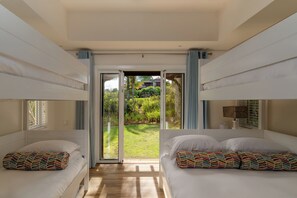 3 chambres, fer et planche à repasser, Wi-Fi, draps fournis
