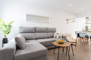 House | Living room - Apartment in Malaga With Terrace (Fuengirola)